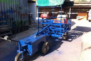 רמבו-עם-עגלה-לנשיאת-ארגזים1