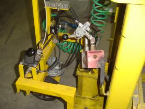 Pneomatic opperated lifter-7